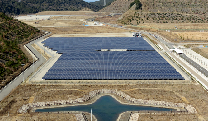 シャープ多奈川太陽光発電所