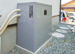 実際に設置した蓄電池