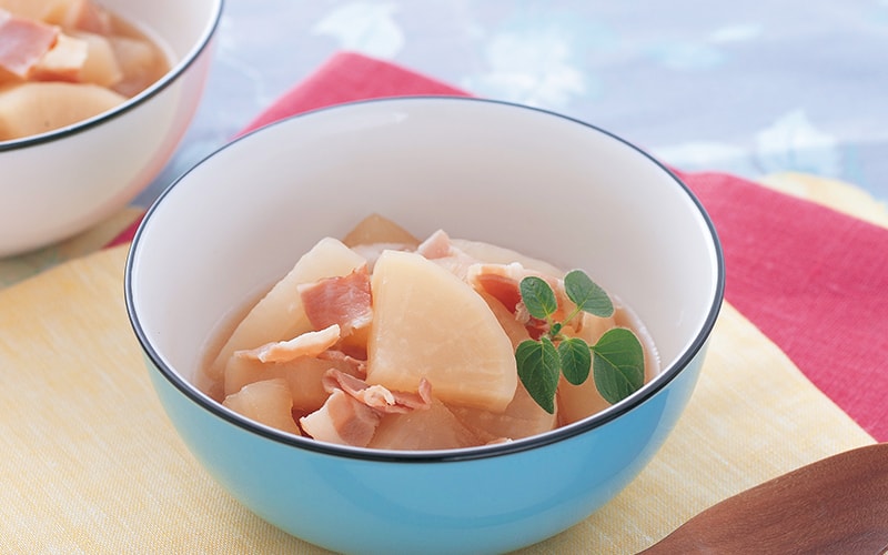 大根とベーコンの煮物