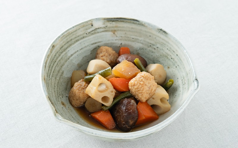 冷凍根菜ミックスと肉だんごの煮物